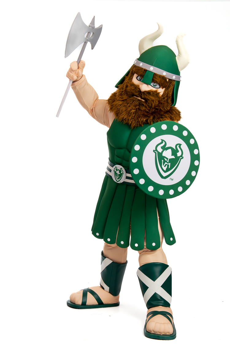 ACC1841 Portland Viking_Pose3 - Promo Bears USA