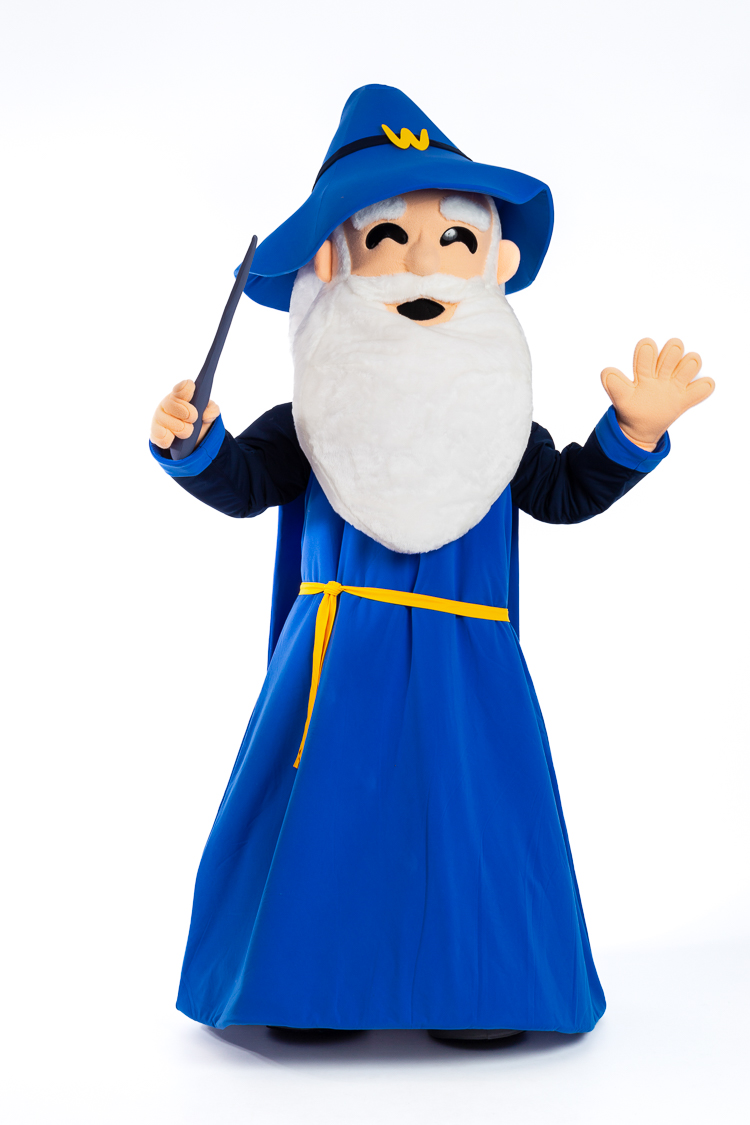 ACC22-1687 Westchase Wizard_Pose1 - Promo Bears USA